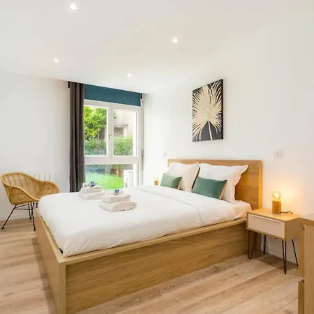 - Buttes Chaumont Botzaris Appartamento